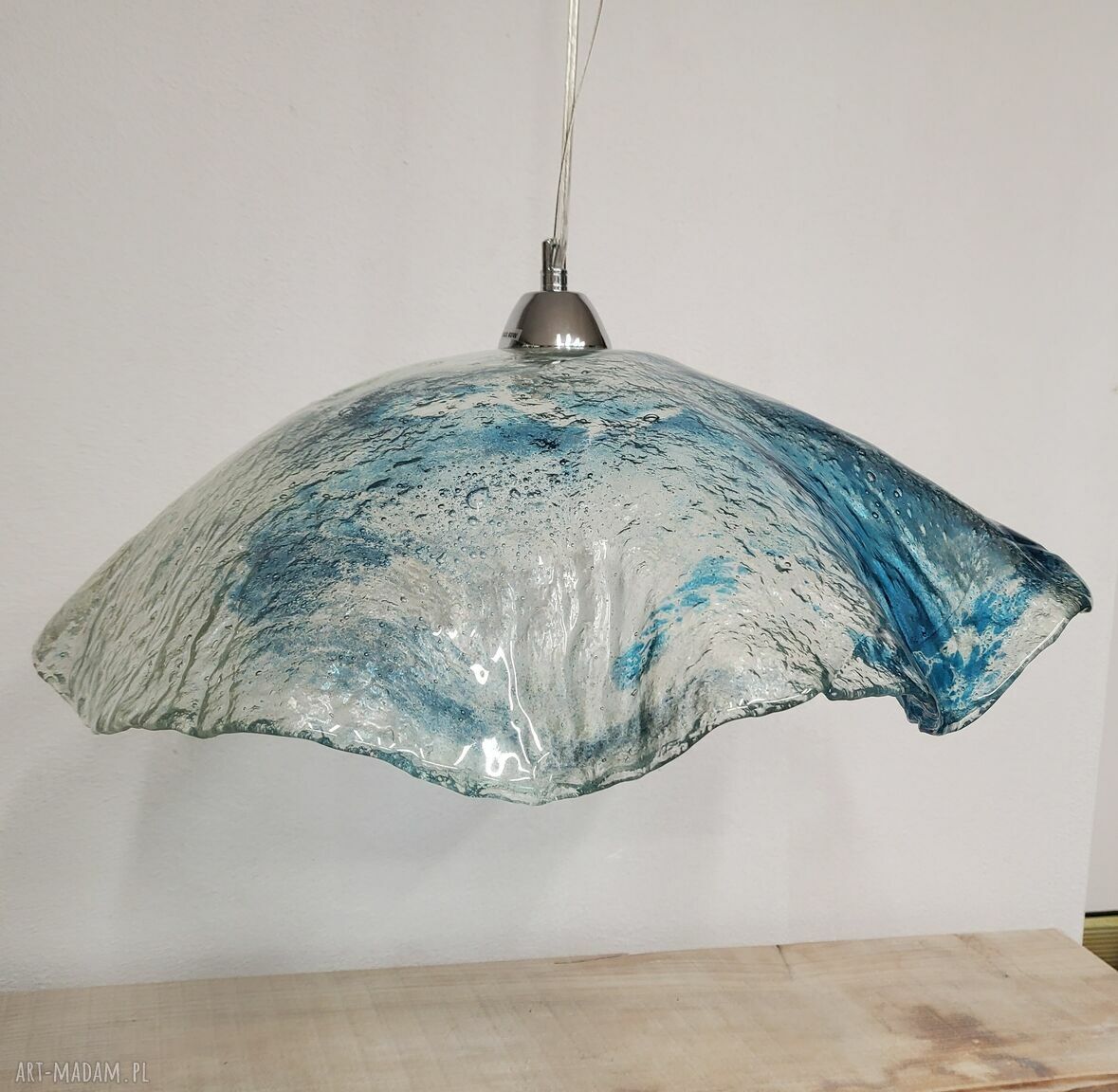 Lampa wisząca spotlight z formowanego szkła w odcieniach niebieskiego