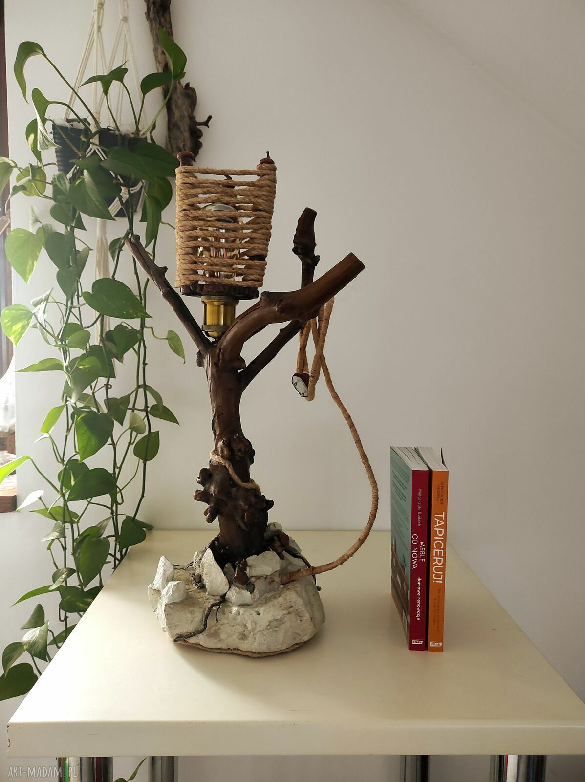 Lampa z gałęzi i kamienia - naturalne światło z kloszem z juty E27