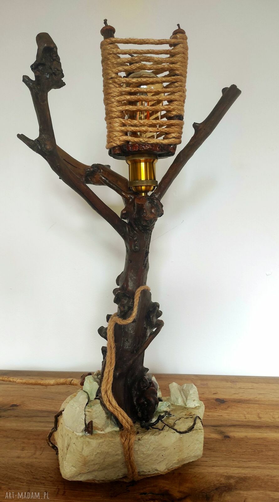 Lampa z gałęzi i kamienia - naturalne światło z kloszem z juty (E27)