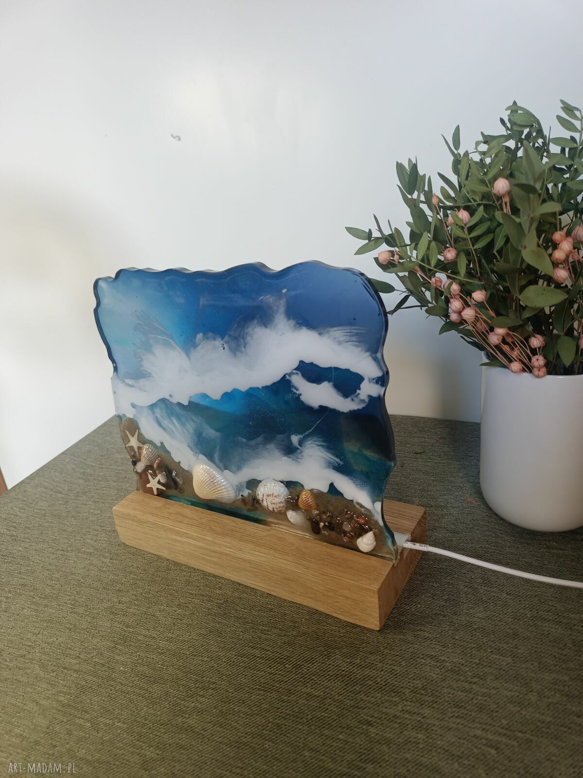 Lampka dekoracyjna morska LED z mini plażą z muszlami