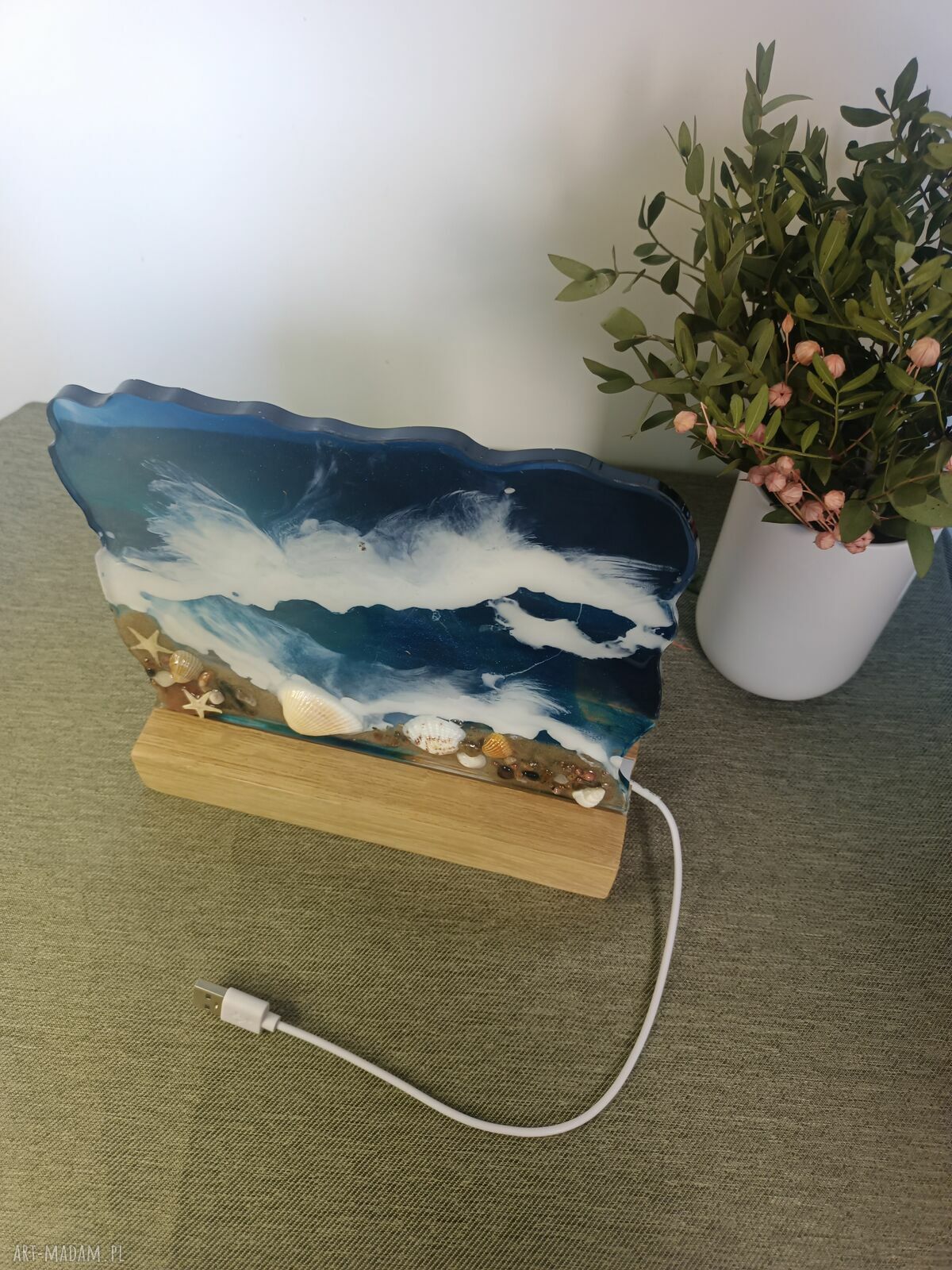 Lampka dekoracyjna morska LED z mini plażą z muszlami