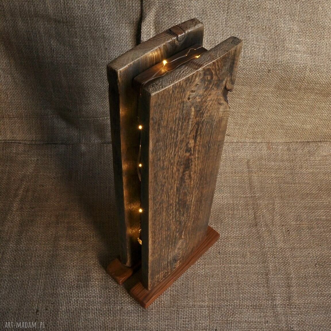 Drewniany lampion loft retro z ciepłym światłem LED