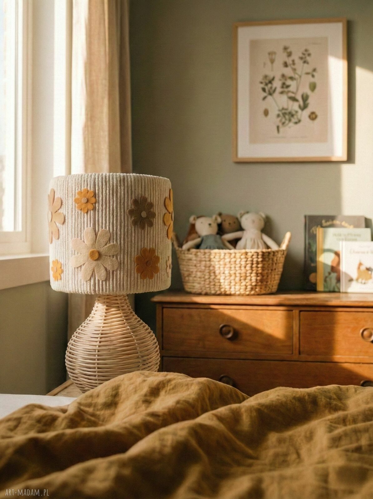Lampka nocna w kwiatki Kwiatowa - handmade z filcu