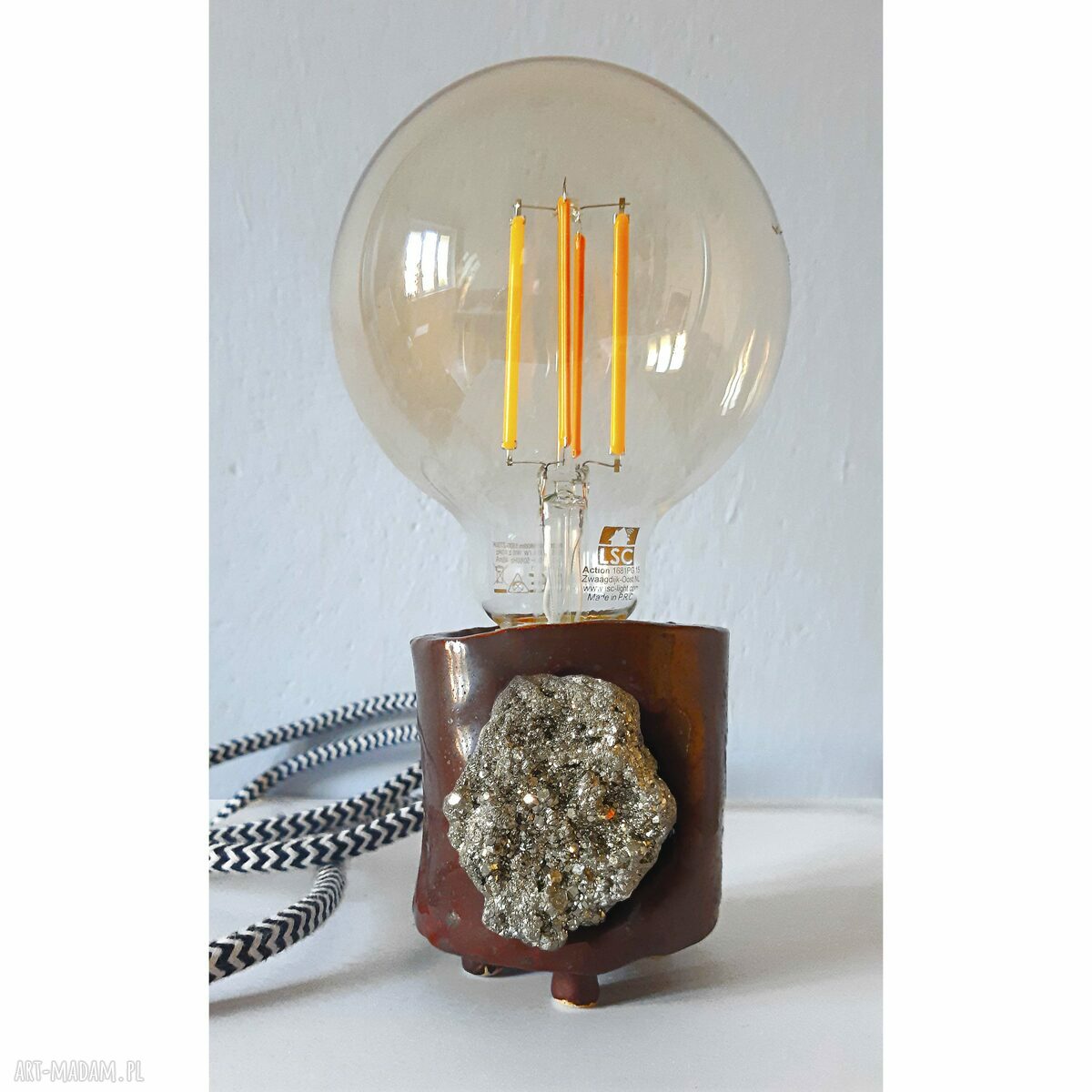Lampka 'Piryt' #003 - ręcznie robiona ceramika z minerałem piryt