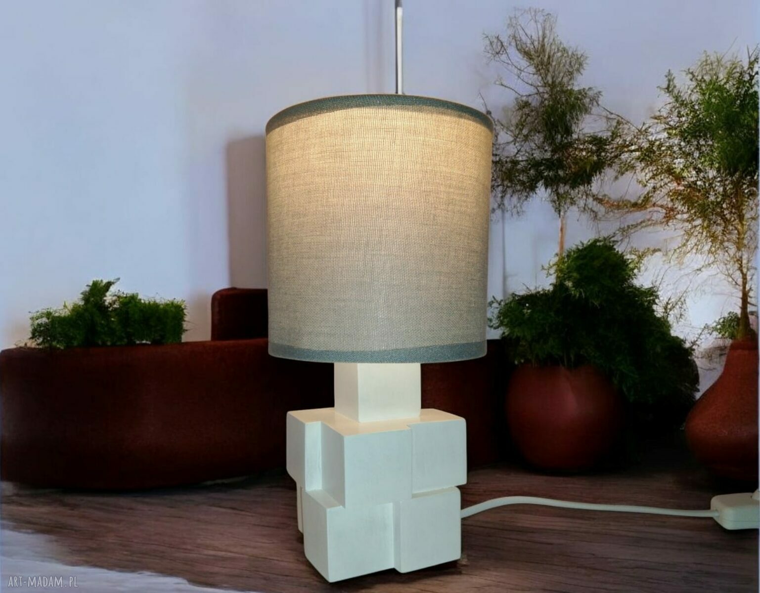 Lampka nocna White Cube - naturalne drewno i shabby chic