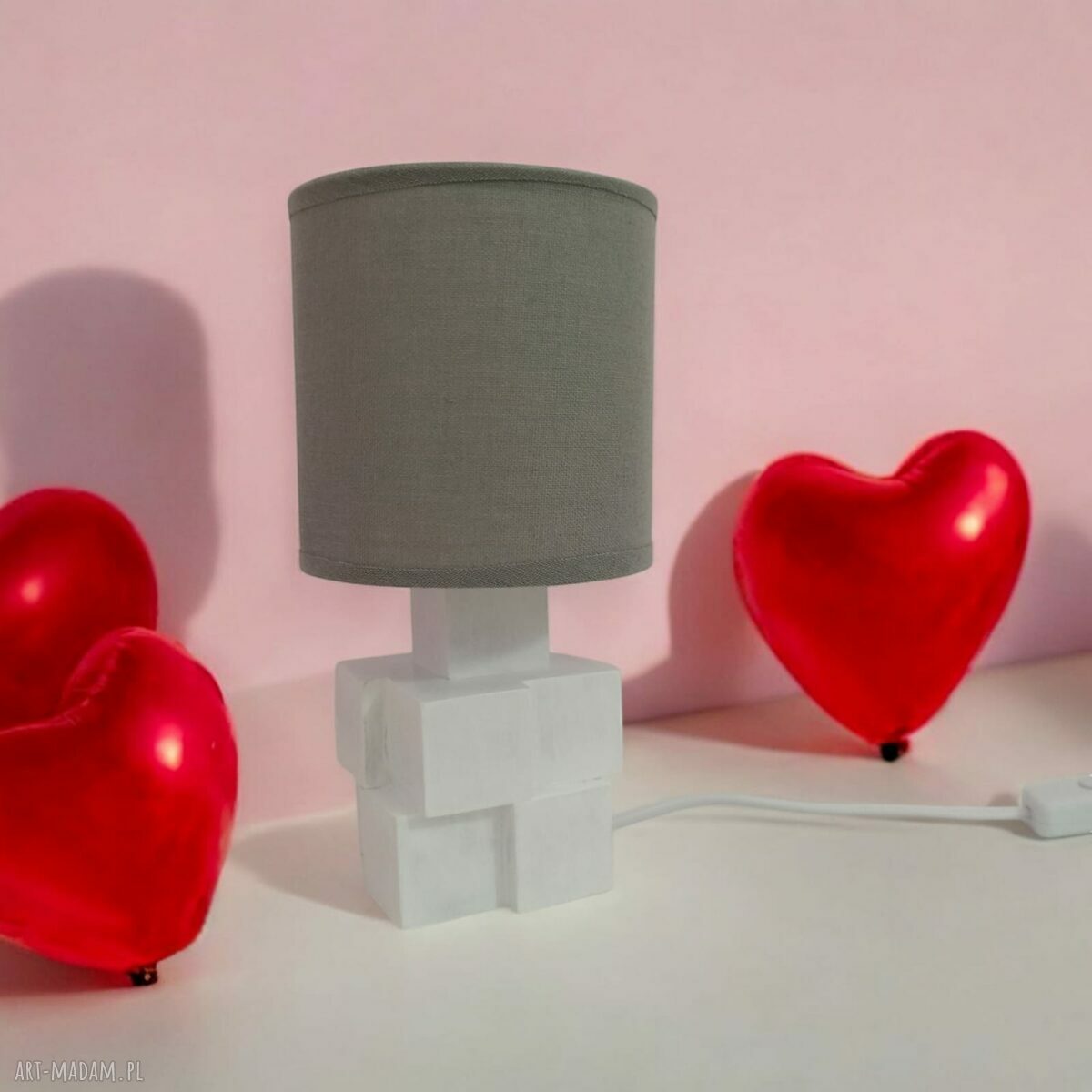Lampka nocna White Cube - naturalne drewno i shabby chic