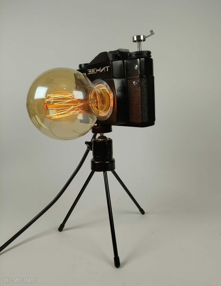 Lampka z aparatu fotograficznego - retro prezent dla fotografa i fotografki