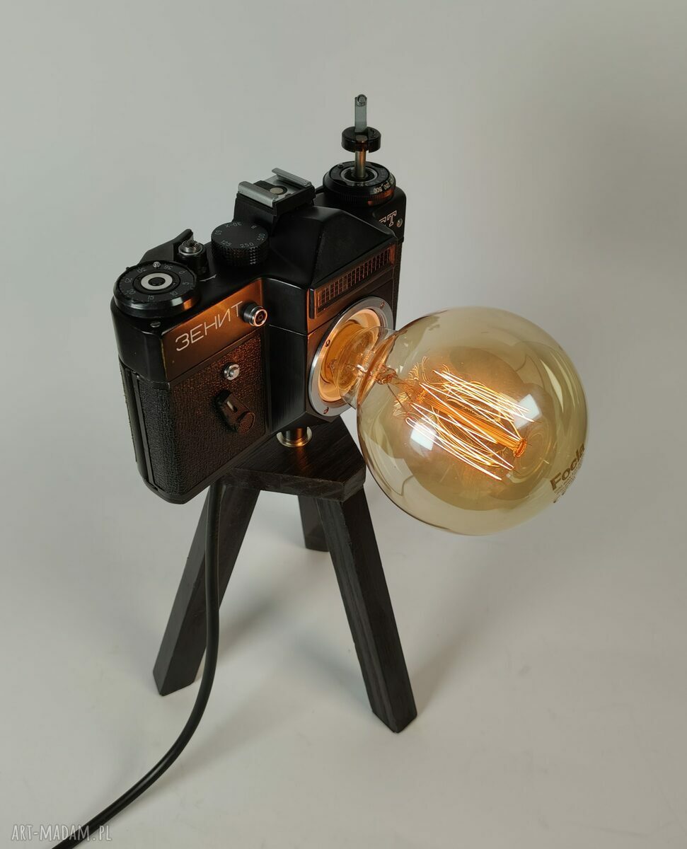 Retro lampka z aparatu fotograficznego - oryginalna dekoracja wnętrz