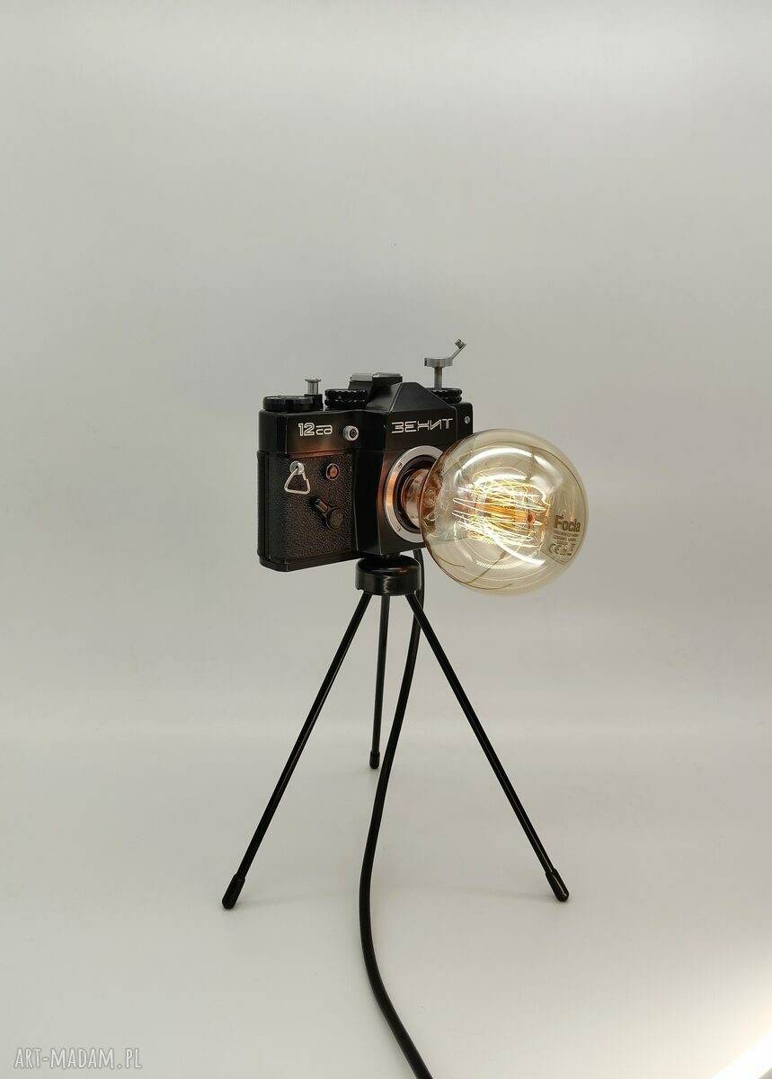 Lampka z aparatu fotograficznego - retro biurkowa, oryginalny prezent dla fotografki