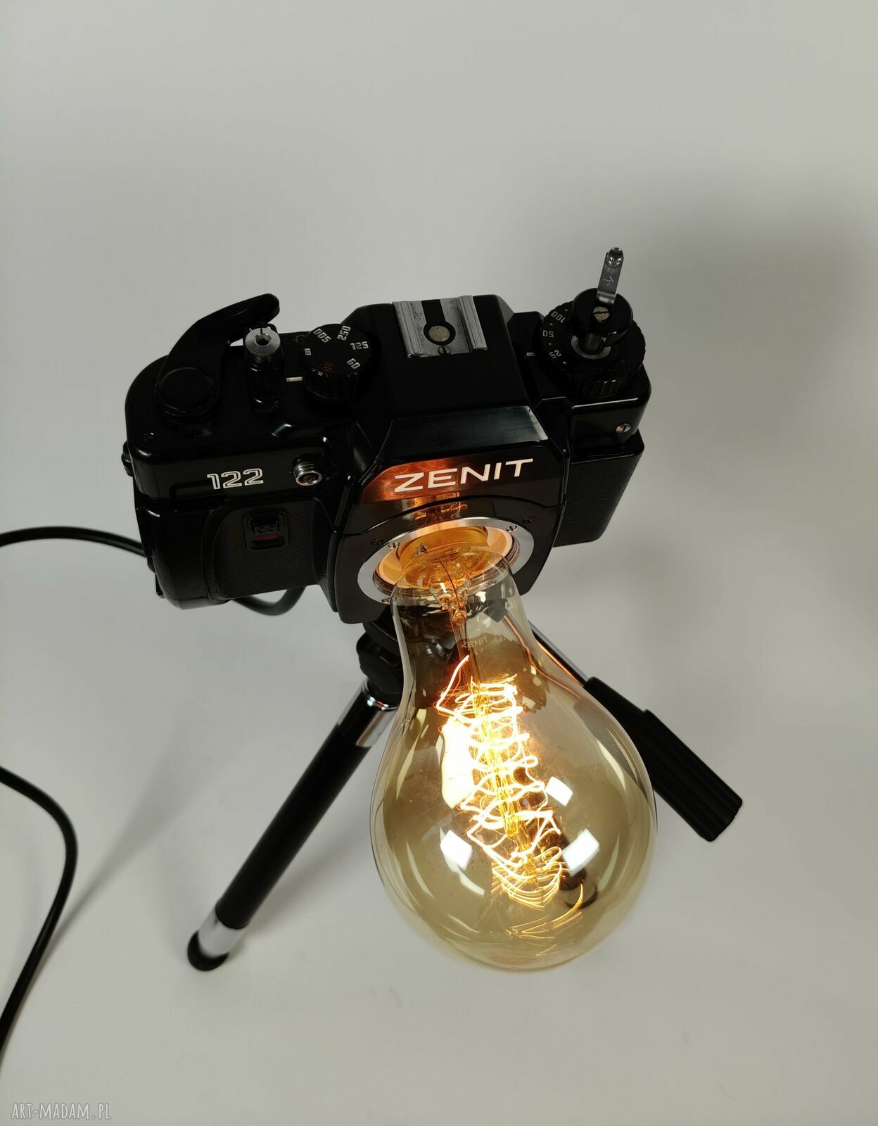 Lampka z aparatu - oryginalny prezent dla fotografa i fotografki