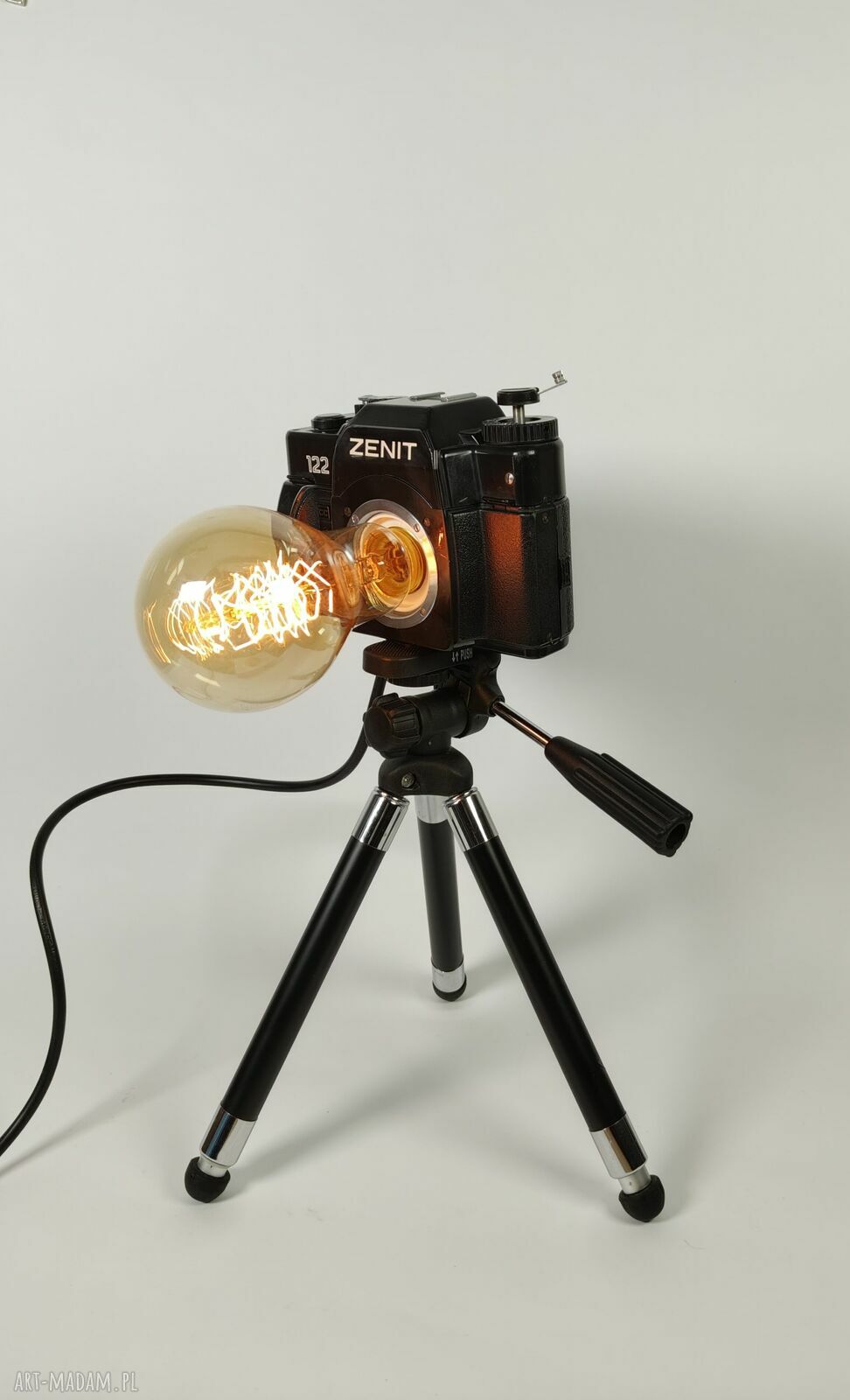 Lampka z aparatu - oryginalny prezent dla fotografa i fotografki