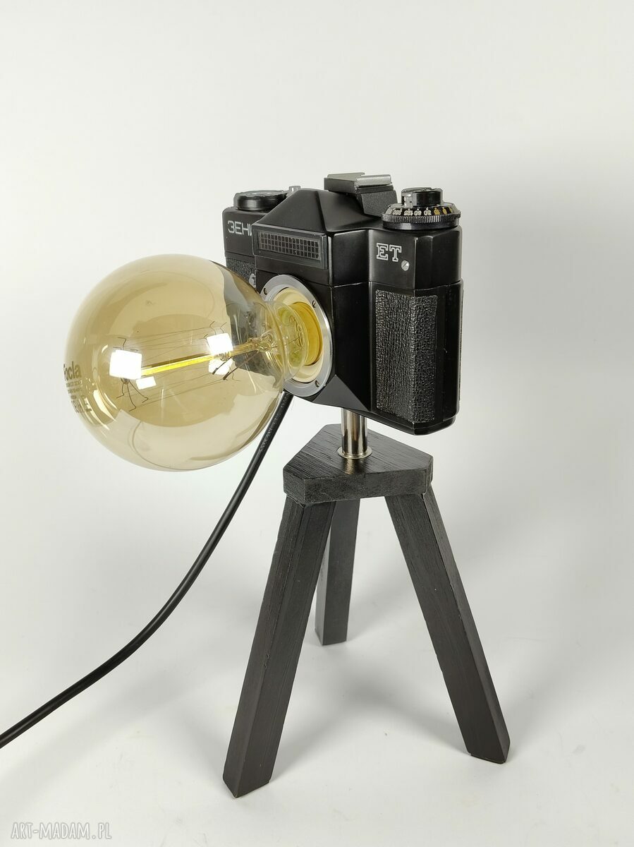 Retro lampka z aparatu fotograficznego - oryginalna dekoracja wnętrz