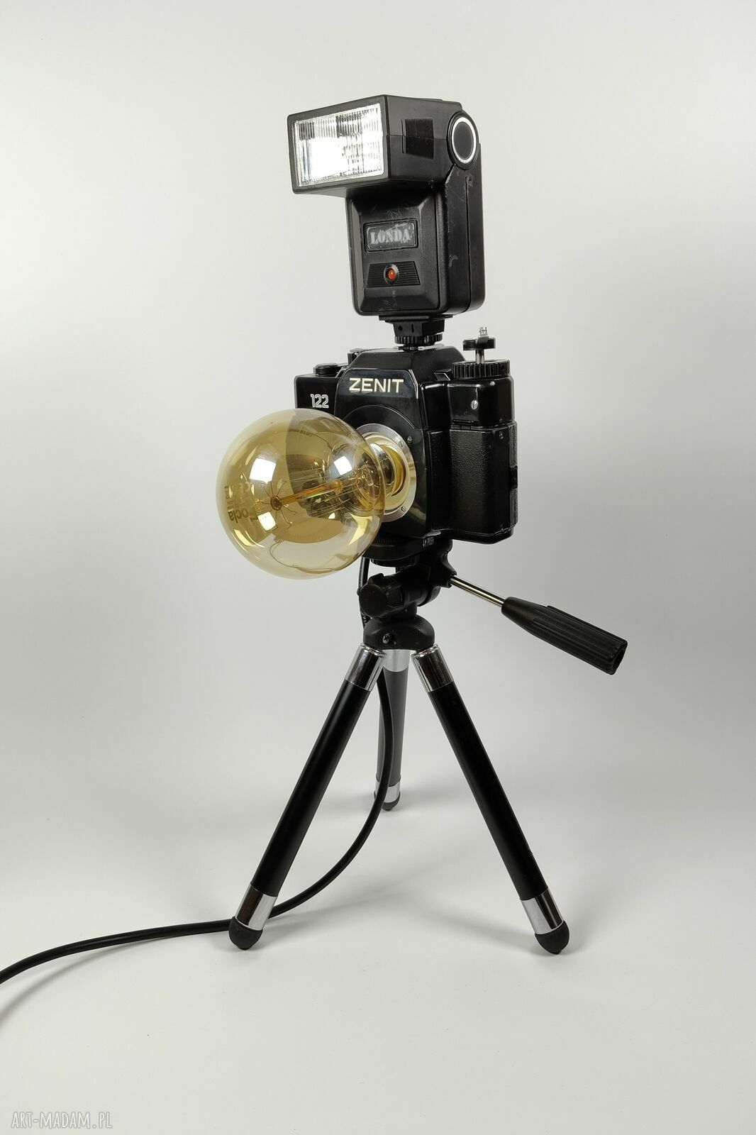 Lampka z aparatu fotograficznego - retro upominek dla fotografa