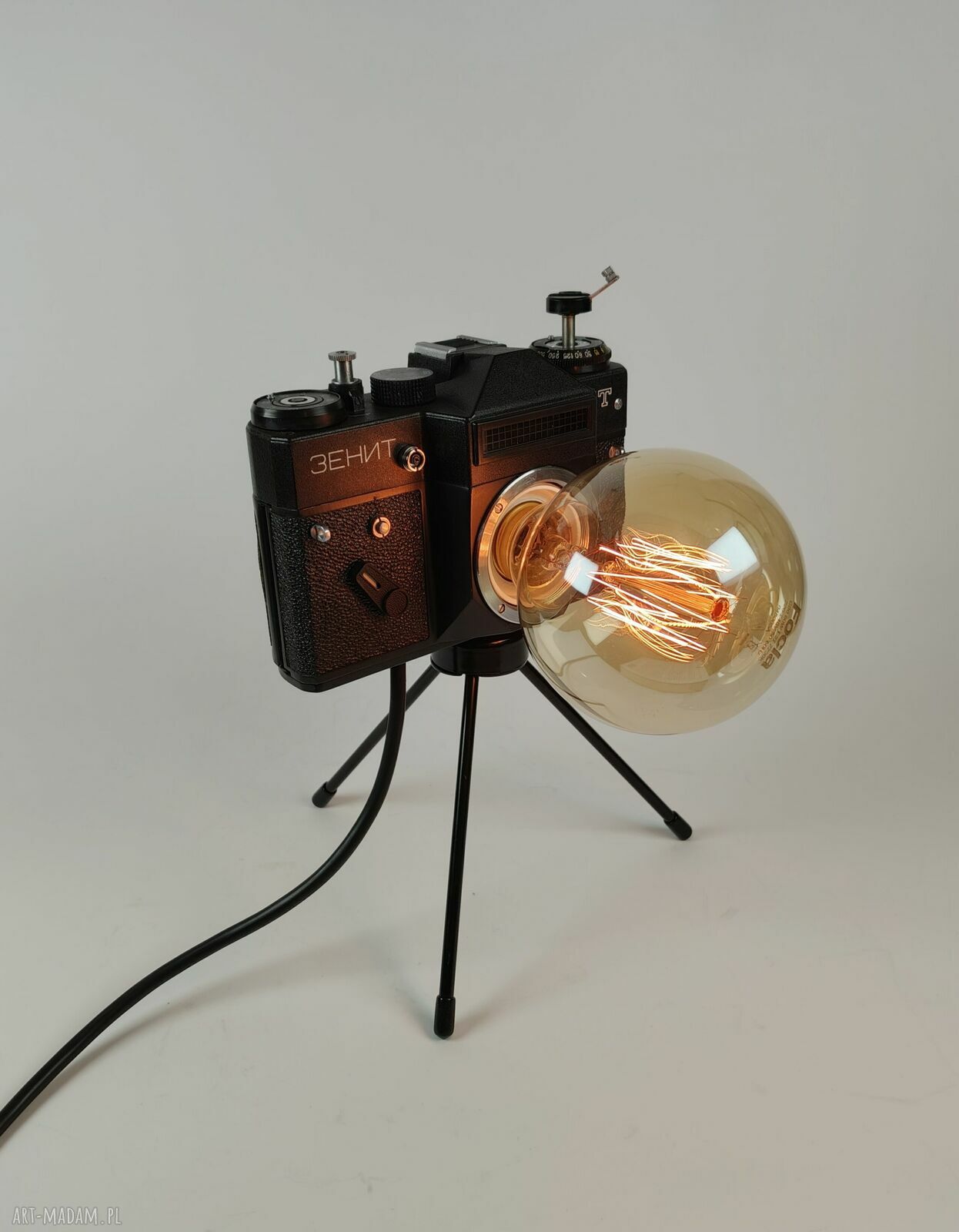 Lampka z aparatu fotograficznego - retro dekoracja vintage do biurka i na prezent