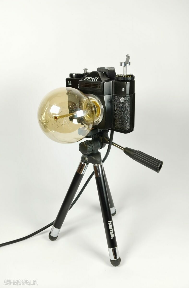 Lampka retro z aparatu fotograficznego - oryginalny prezent dla fotografa i fotografki