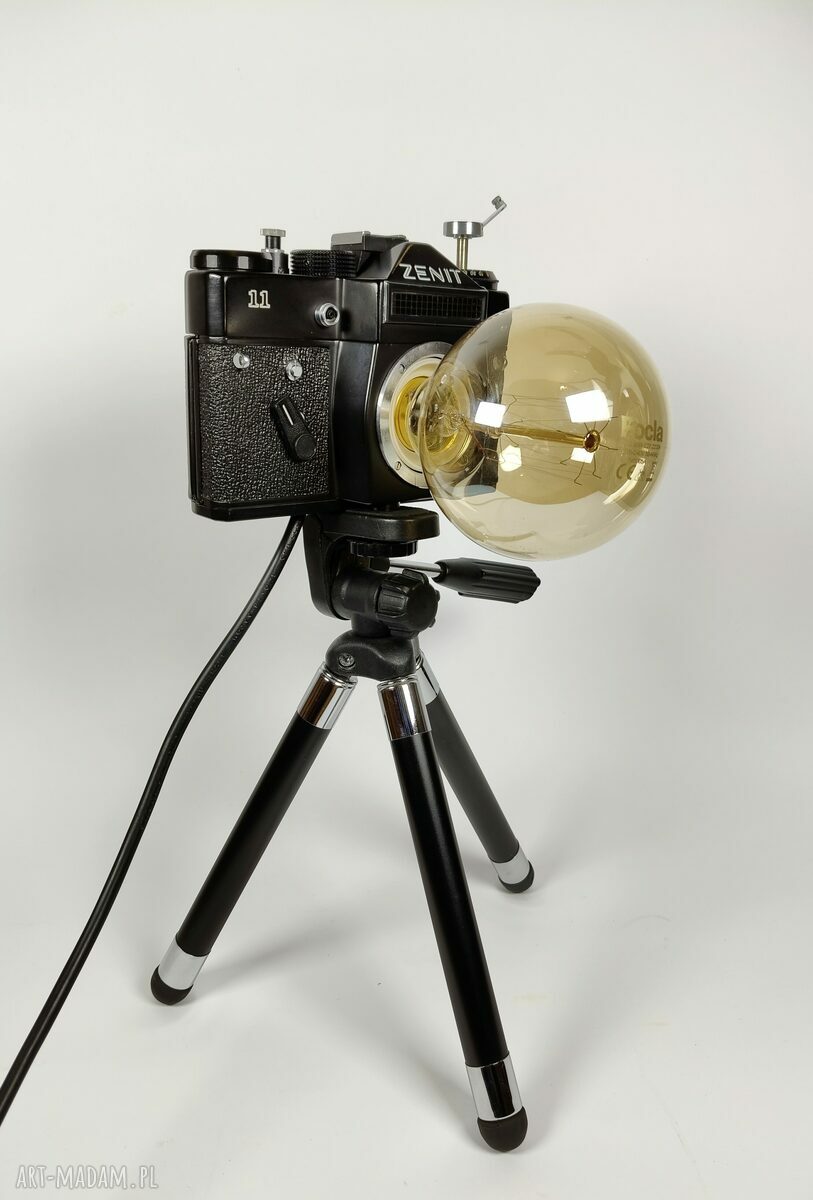 Lampka z aparatu - retro prezent dla fotografa i fotografki