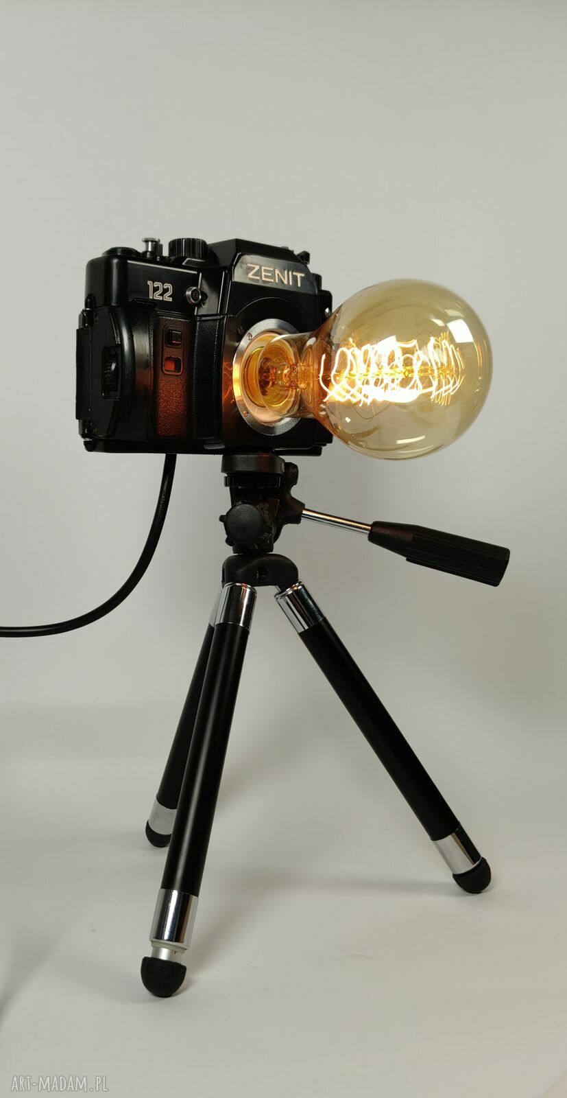 Lampka z aparatu - oryginalny prezent dla fotografa i fotografki