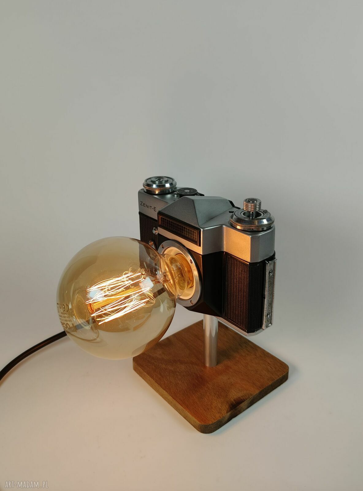 Oryginalna lampka z aparatu fotograficznego - prezent retro dla fotografa