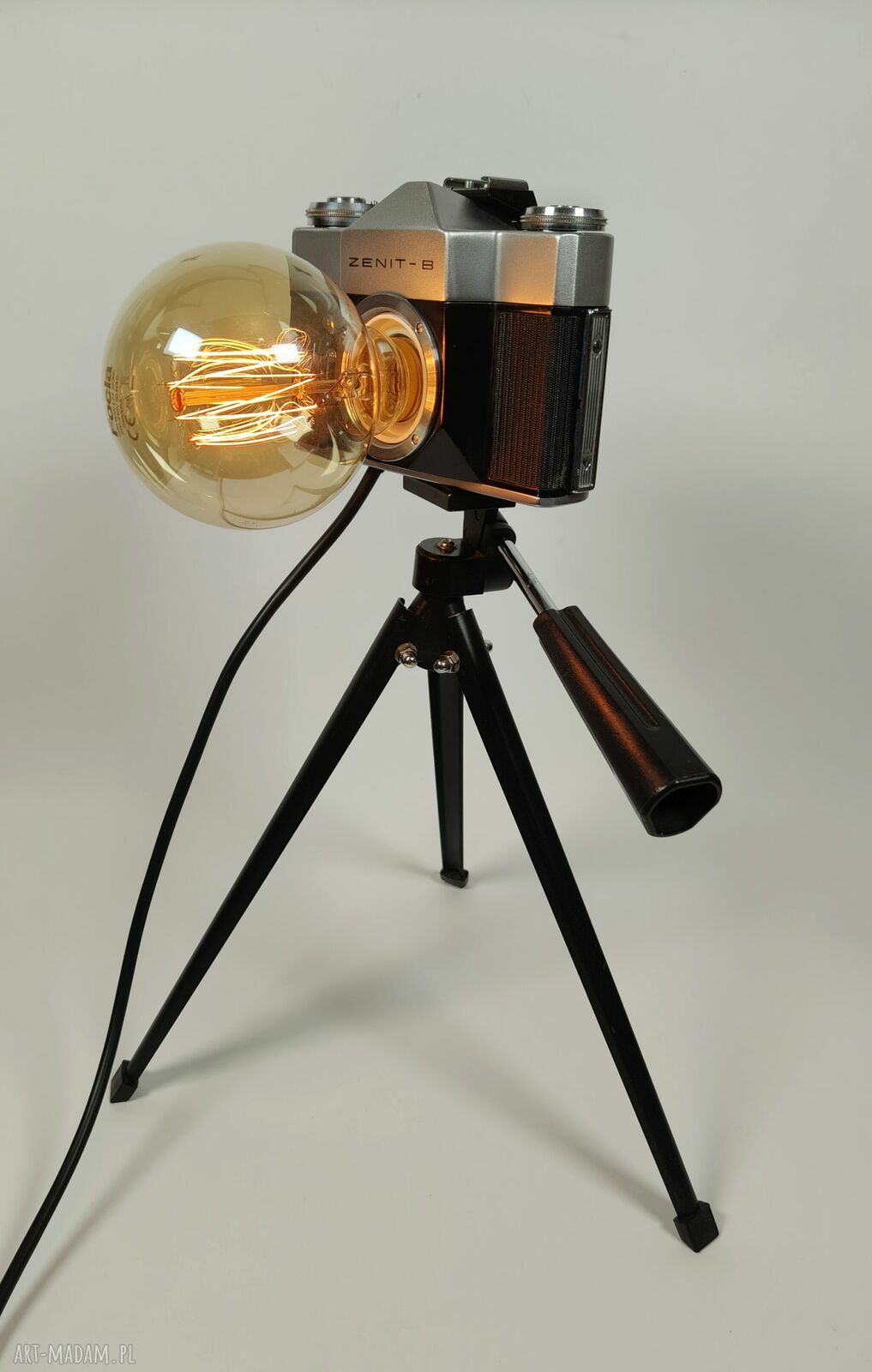 Lampka z aparatu fotograficznego - retro prezent dla fotografa