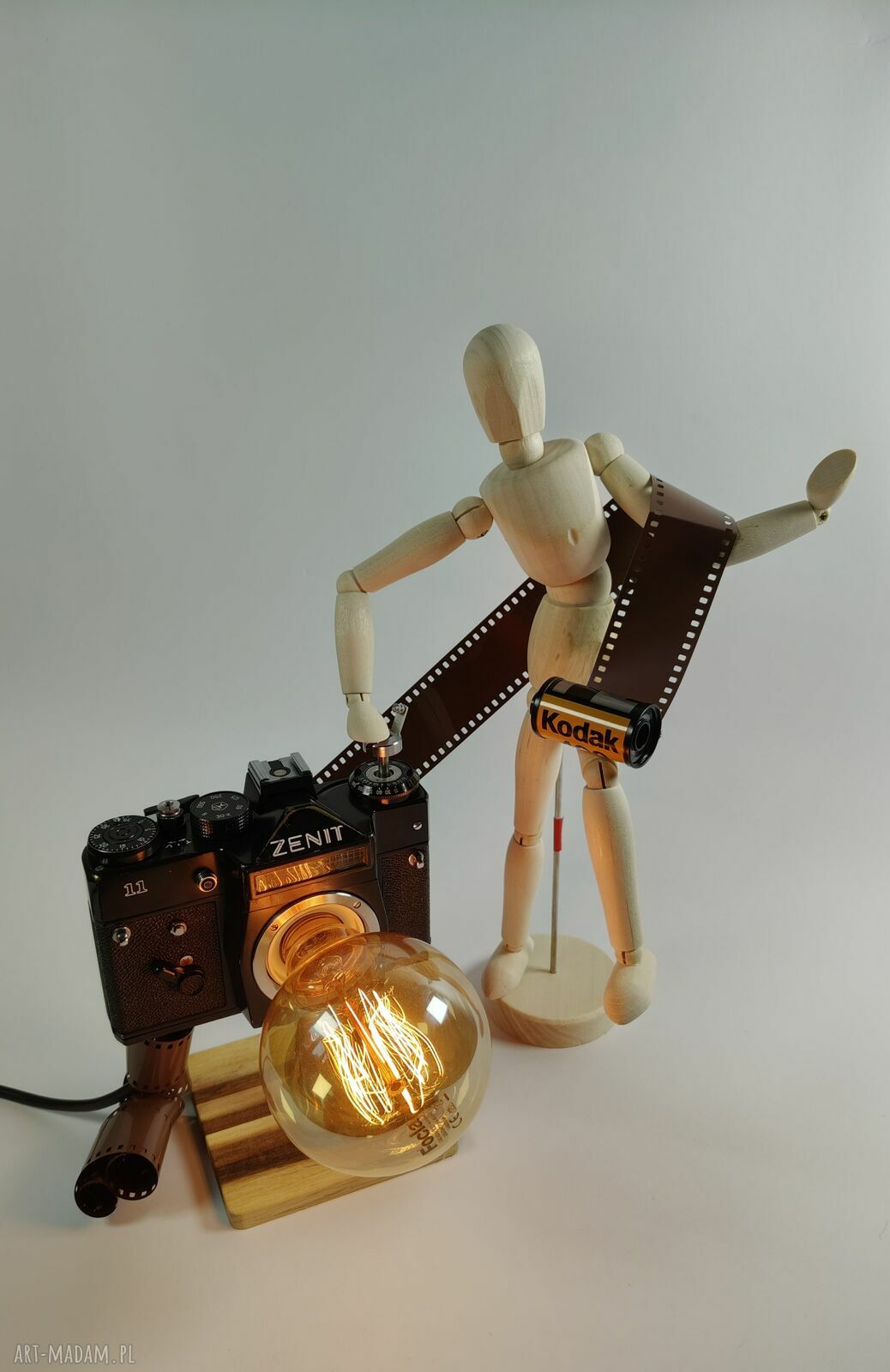 Lampka z aparatu fotograficznego - retro prezent dla fotografki