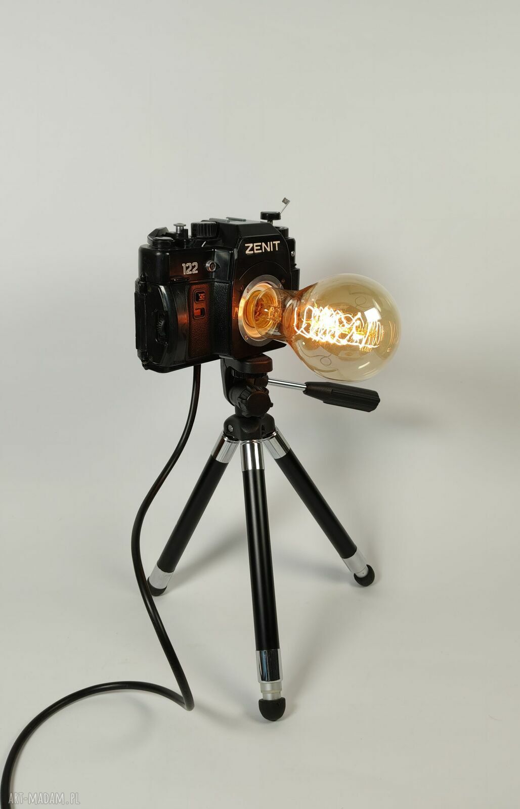 Lampka z aparatu - oryginalny prezent dla fotografa i fotografki