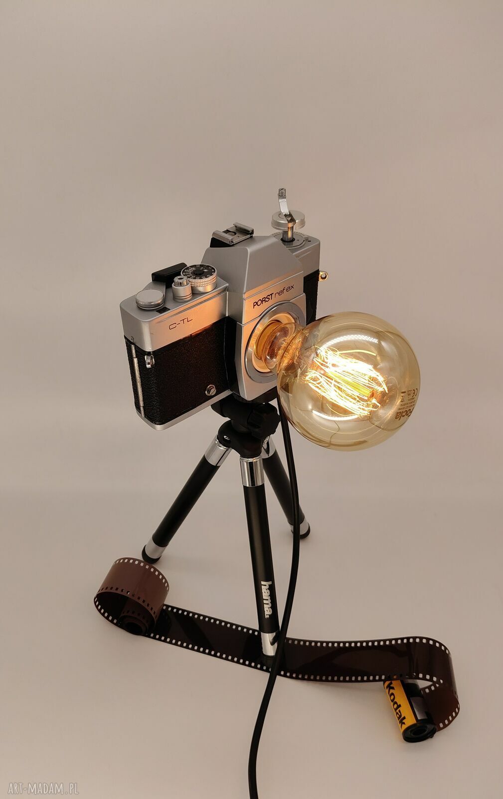 Lampka z aparatu retro - oryginalny prezent dla fotografa