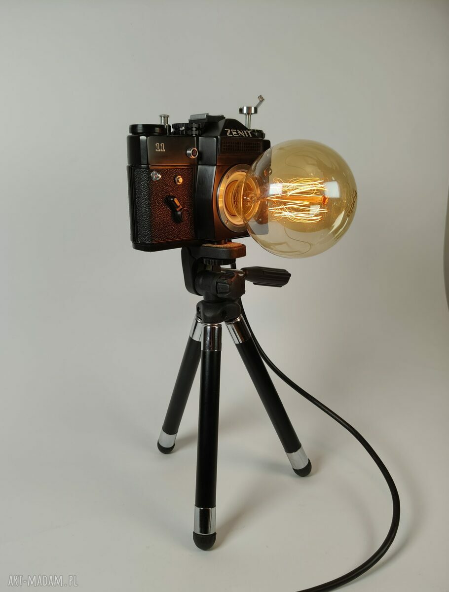 Lampka retro z aparatu fotograficznego - oryginalny prezent dla fotografa i fotografki