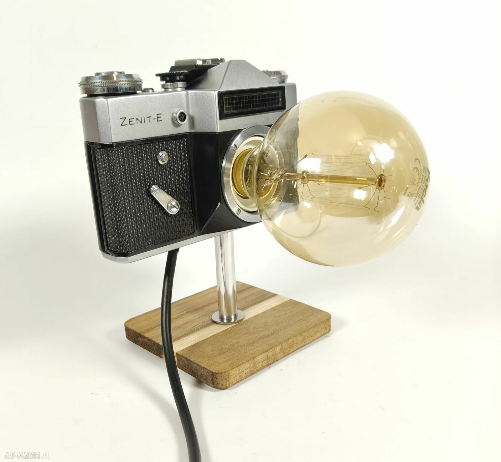 Lampka z aparatu fotograficznego - oryginalny prezent dla fotografa