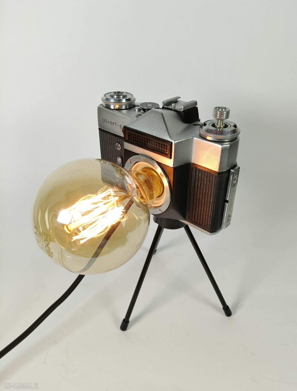 Lampka RETRO z aparatu fotograficznego - oryginalny prezent dla fotografa