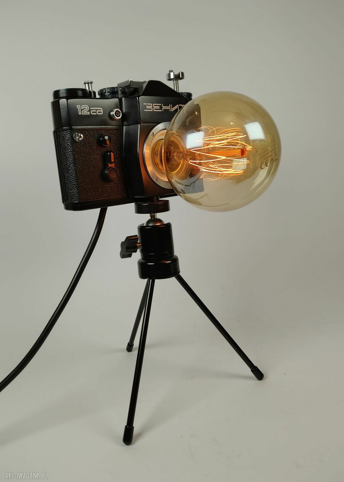 Lampka z aparatu fotograficznego - retro prezent dla fotografa i fotografki