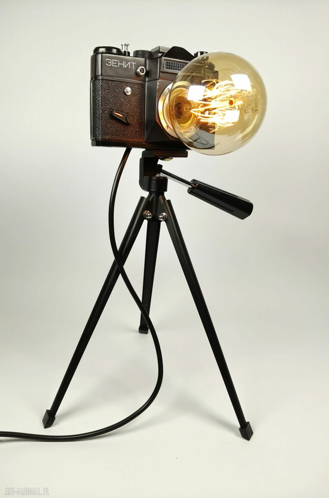 Lampka z aparatu fotograficznego w stylu retro - oryginalny prezent dla fotografa i fotograficzki