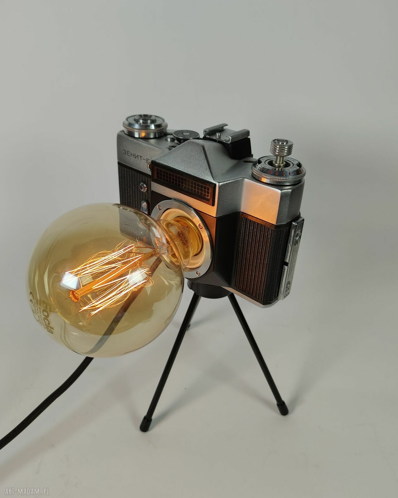 Lampka RETRO z aparatu fotograficznego - oryginalny prezent dla fotografa