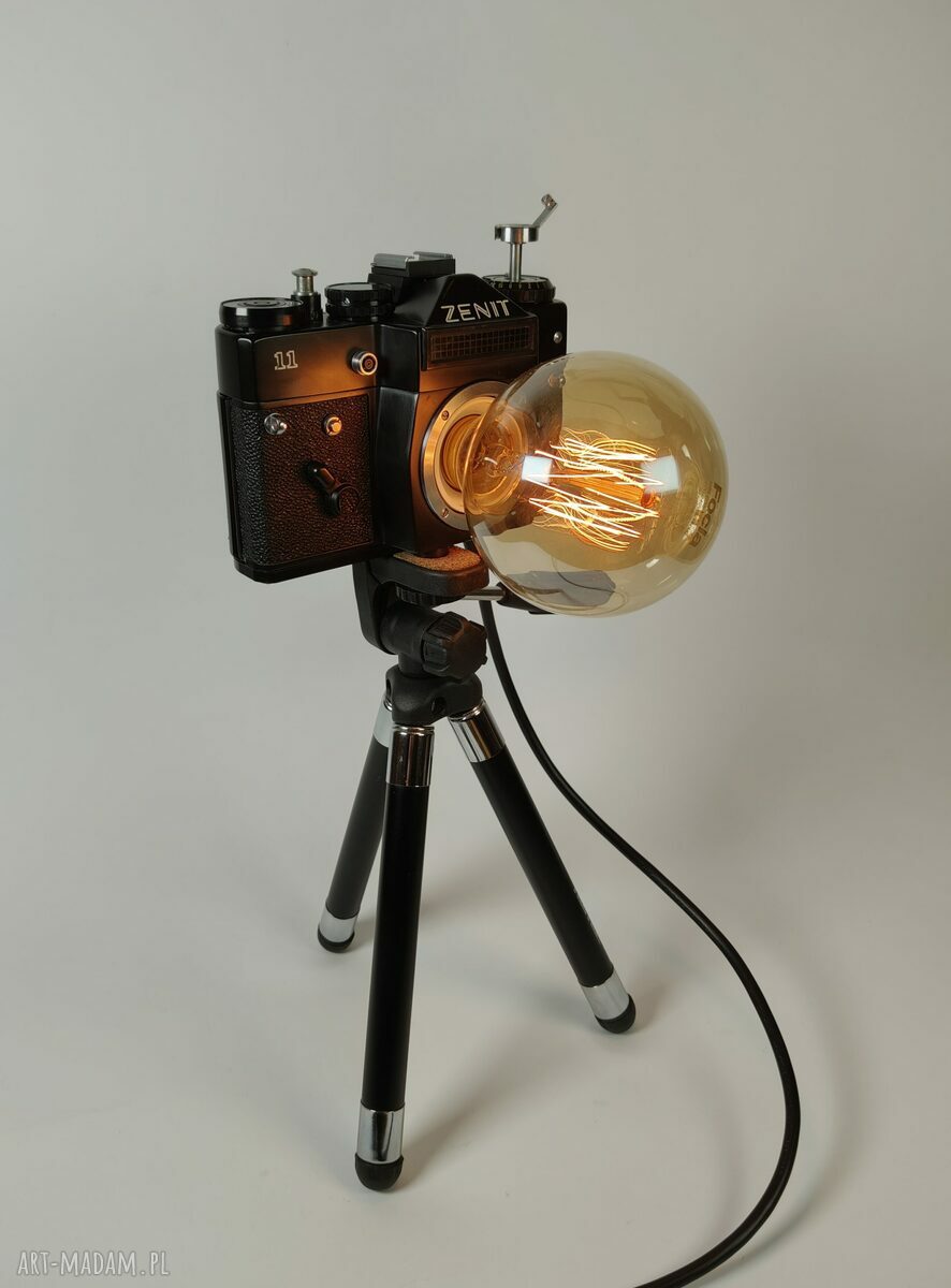 Lampka retro z aparatu fotograficznego - oryginalny prezent dla fotografa i fotografki