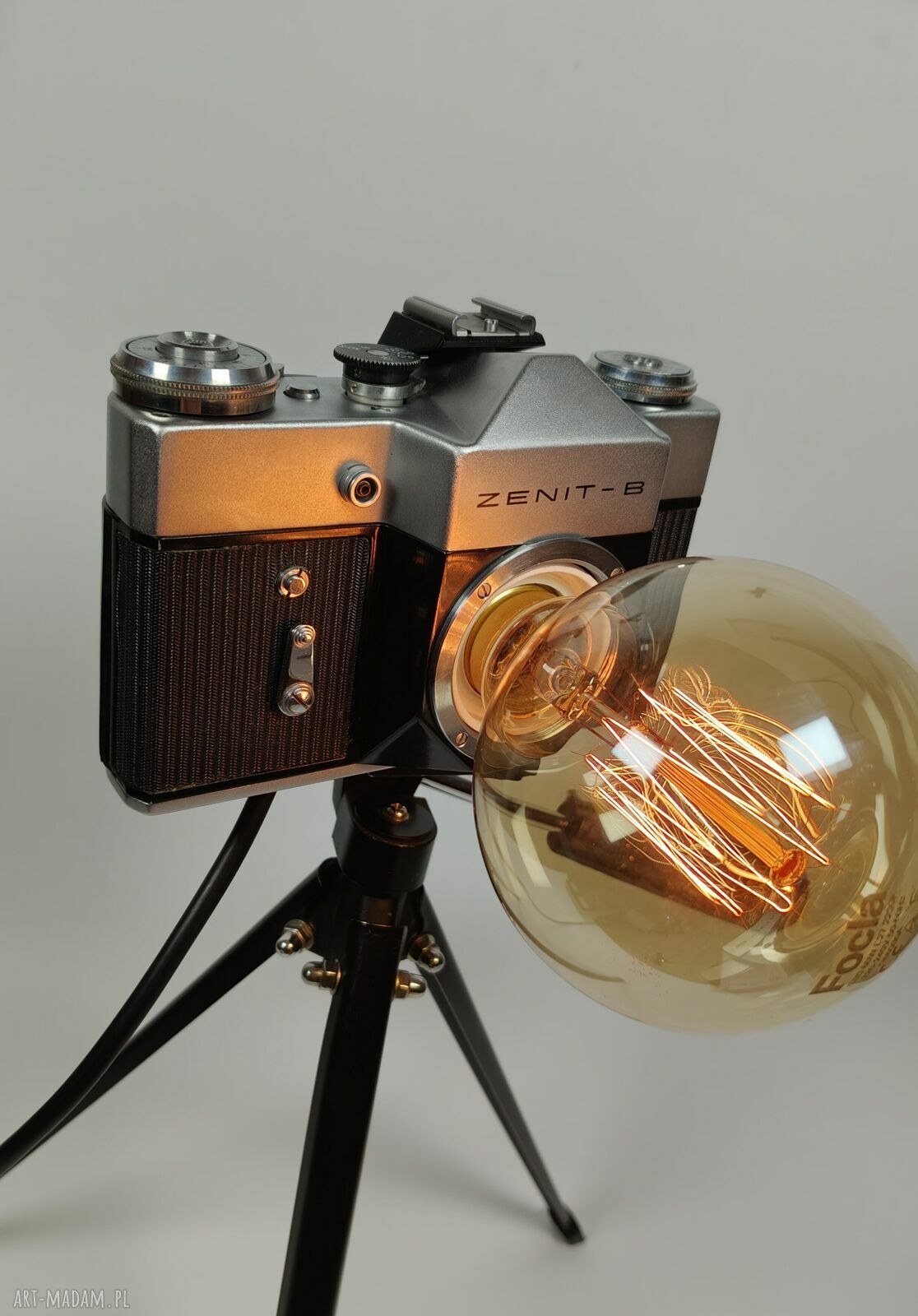 Lampka z aparatu fotograficznego - retro prezent dla fotografa
