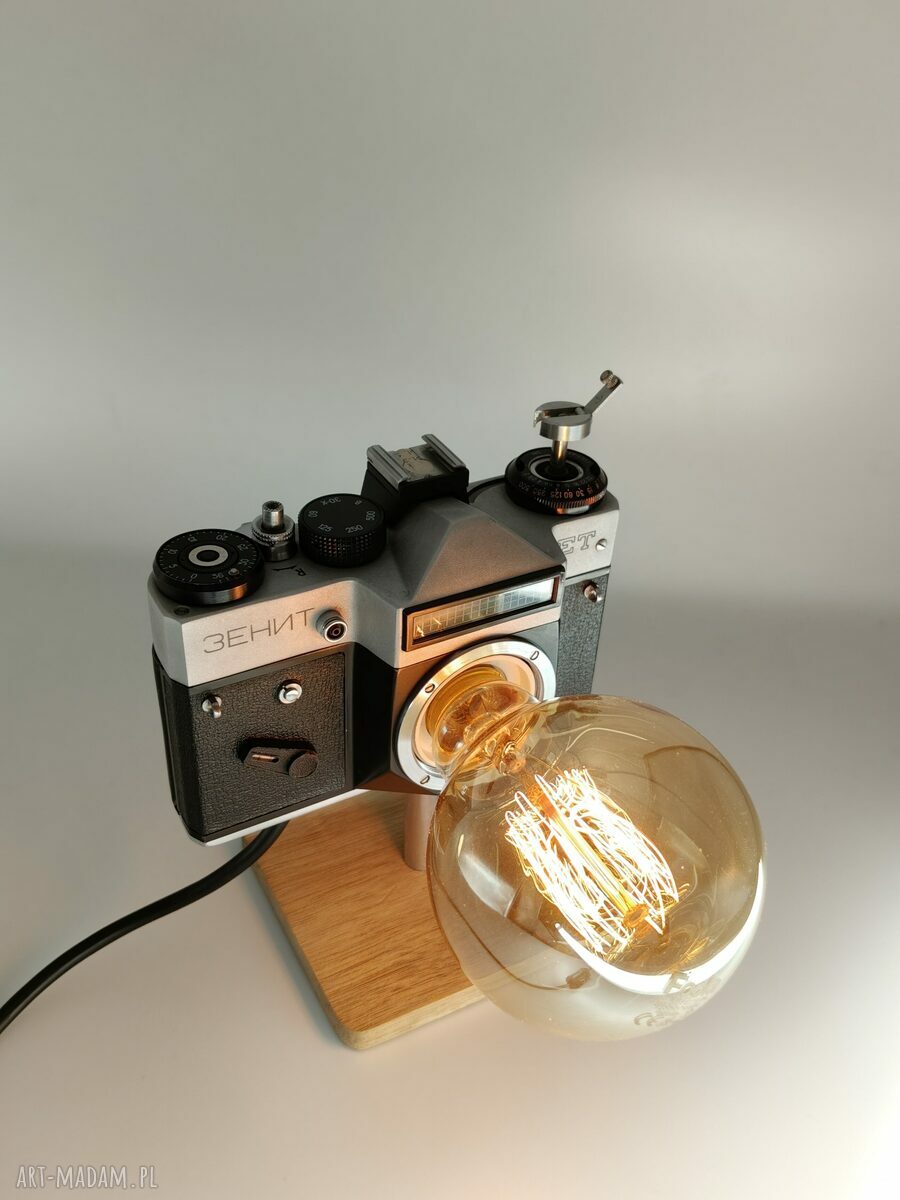 Lampka vintage z aparatu fotograficznego - oryginalny prezent retro