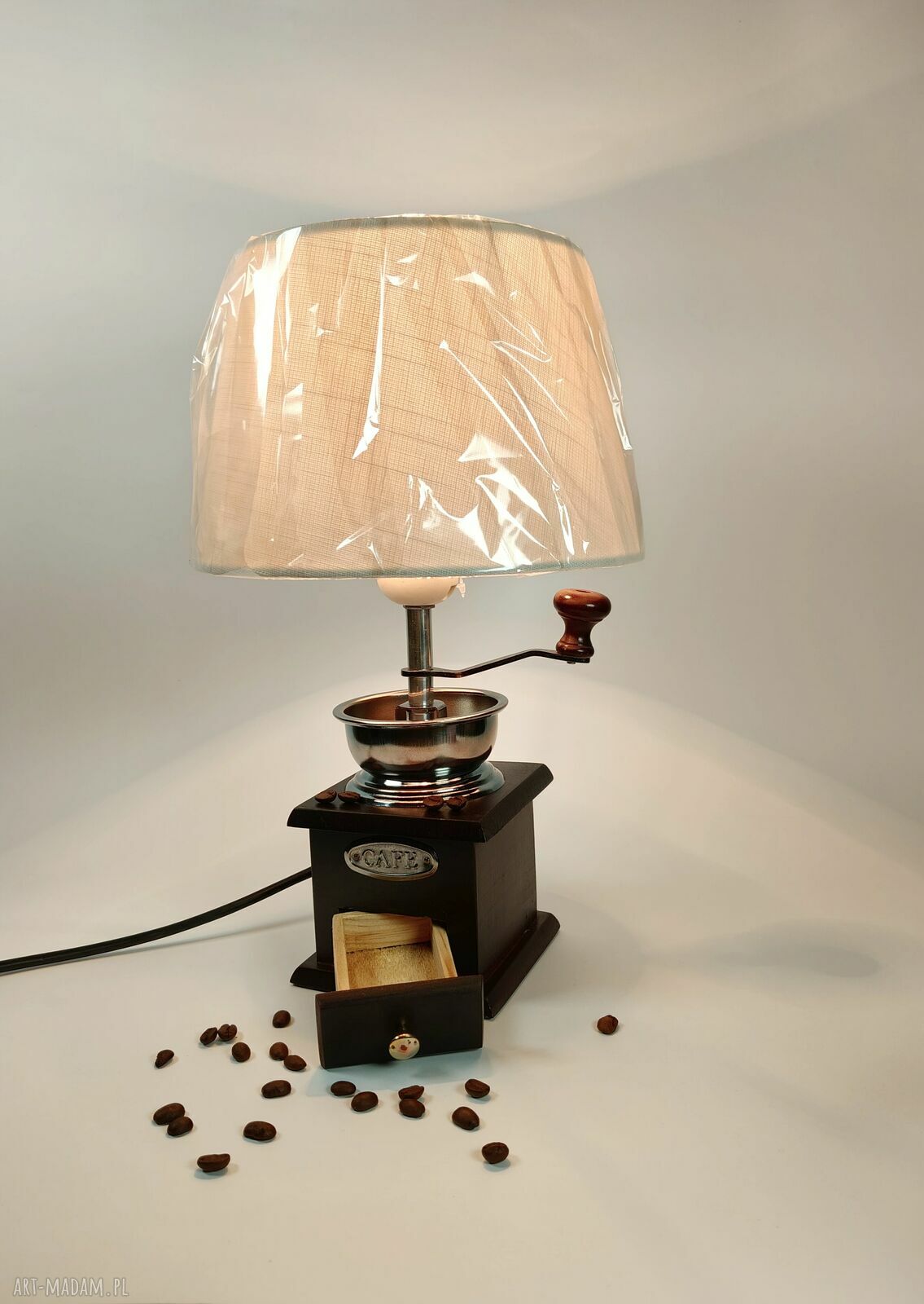 Lampka z młynka do kawy PRL - czarna vintage do wnętrz i na prezent