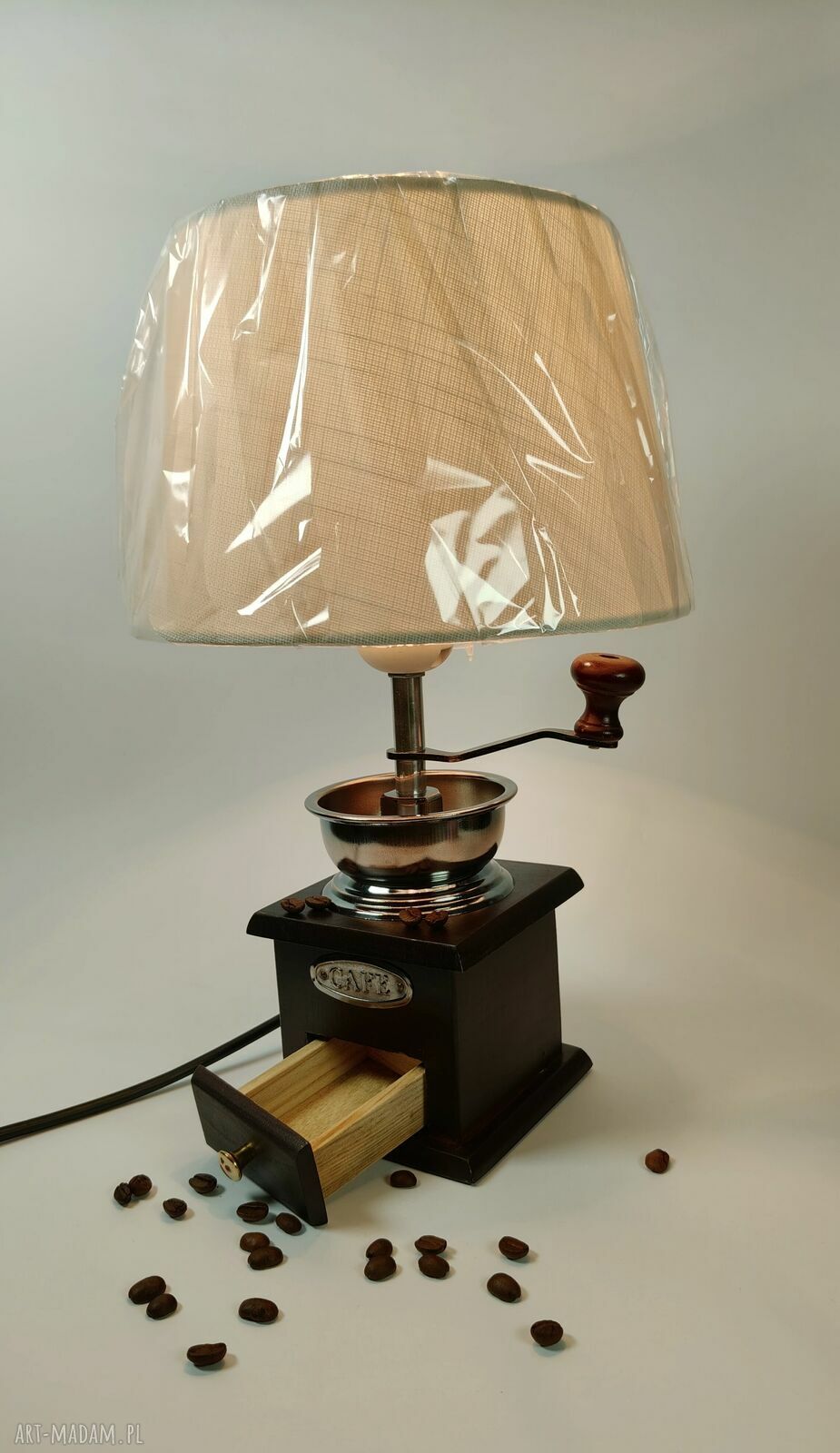 Lampka z młynka do kawy PRL - czarna vintage do wnętrz i na prezent