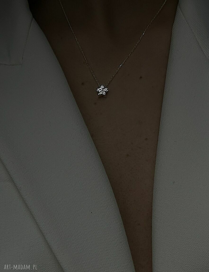 naszyjniki: Srebrny naszyjnik z chropowatą gwiazdką Hand Made