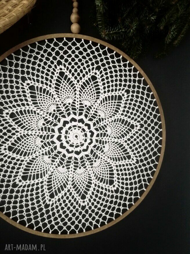 Łapacz snów Wooden Love 51 cm biała dekoracja ścienna z koralikami