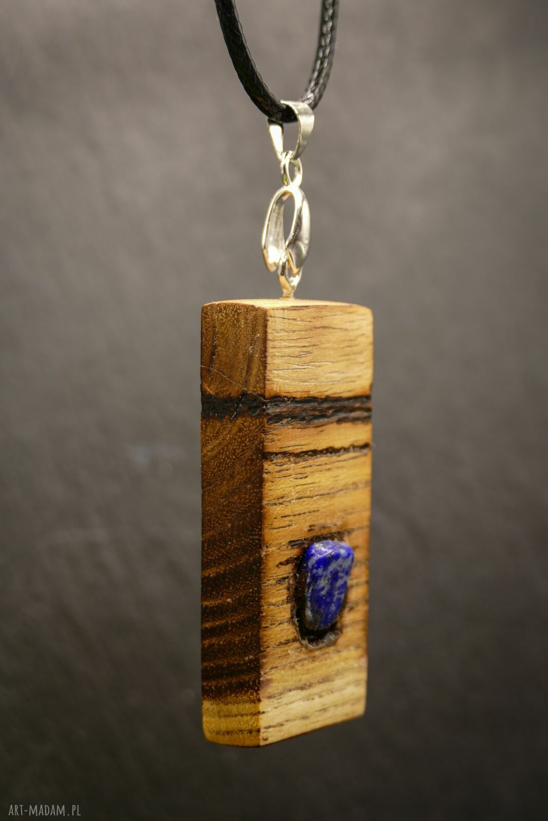 Wisiorek "Lapisowy spokój" z lapis lazuli - wypalane w drewnie i pirografia