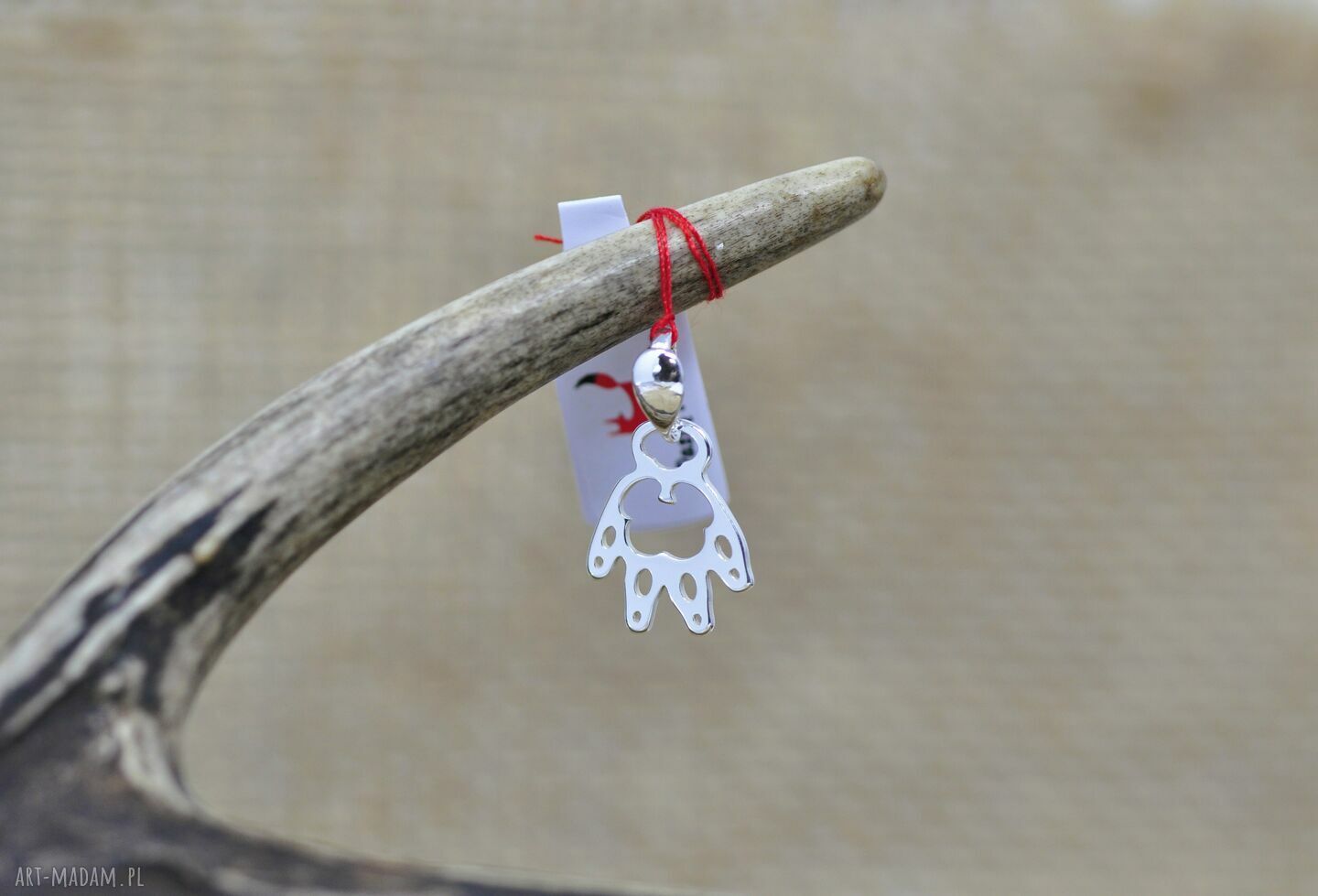 Wisiorek srebrny 925 z ażurową łapką świnki morskiej - handmade