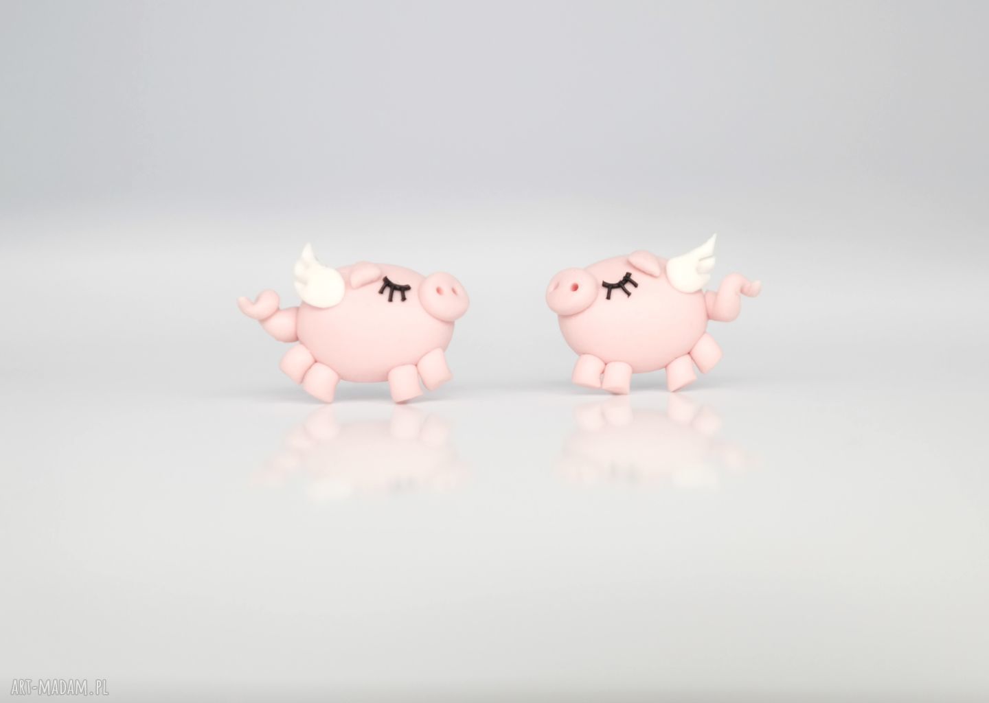 Kolczyki wkręty Latające świnie - handmade Fimo ze skrzydłami