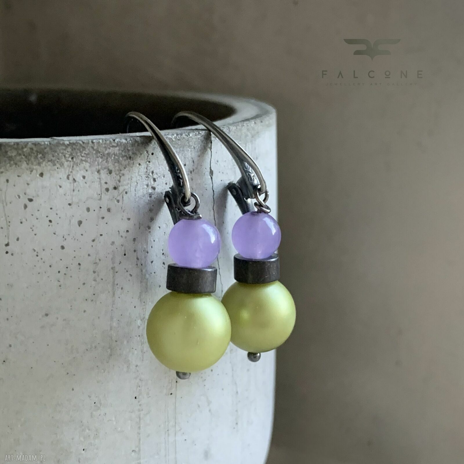 <h1>Kolczyki Lavender & Pistachio - delikatna biżuteria handmade z jadeitem i szklanymi perłami</h1>