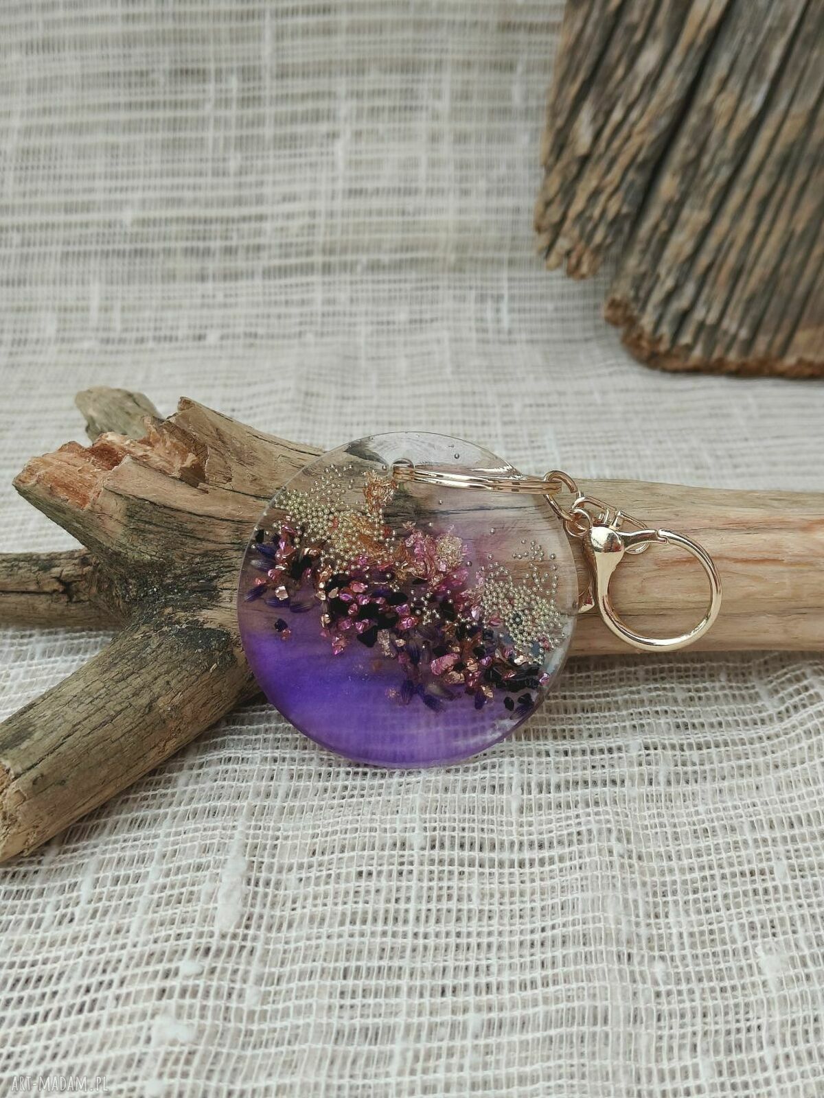 Lawendowy brelok do kluczy z żywicy Purple Glow