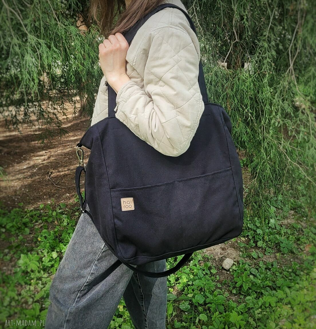 Lazy Bag Pocket: czarna torba na ramię z bawełny canvas vegan