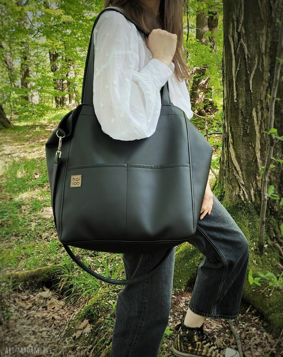 Czarna torba na ramię Lazy Bag Pocket z ekoskóry - oversize (vegan)