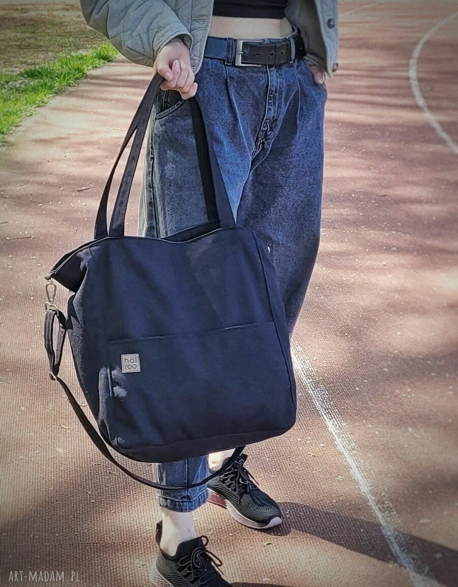 Lazy Bag Pocket: czarna torba na ramię z bawełny canvas vegan