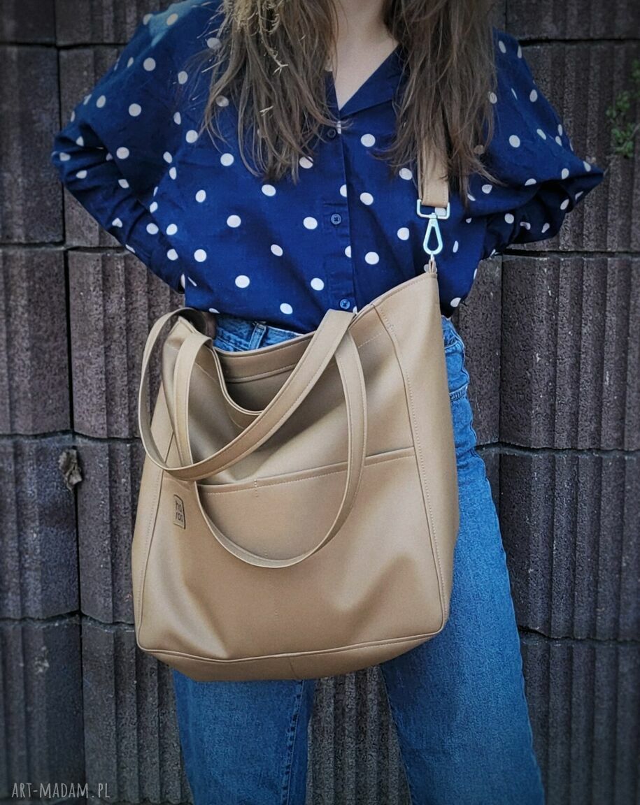 Lazy Bag Pocket - torba na ramię ciemnobeżowa z ekoskóry oversize