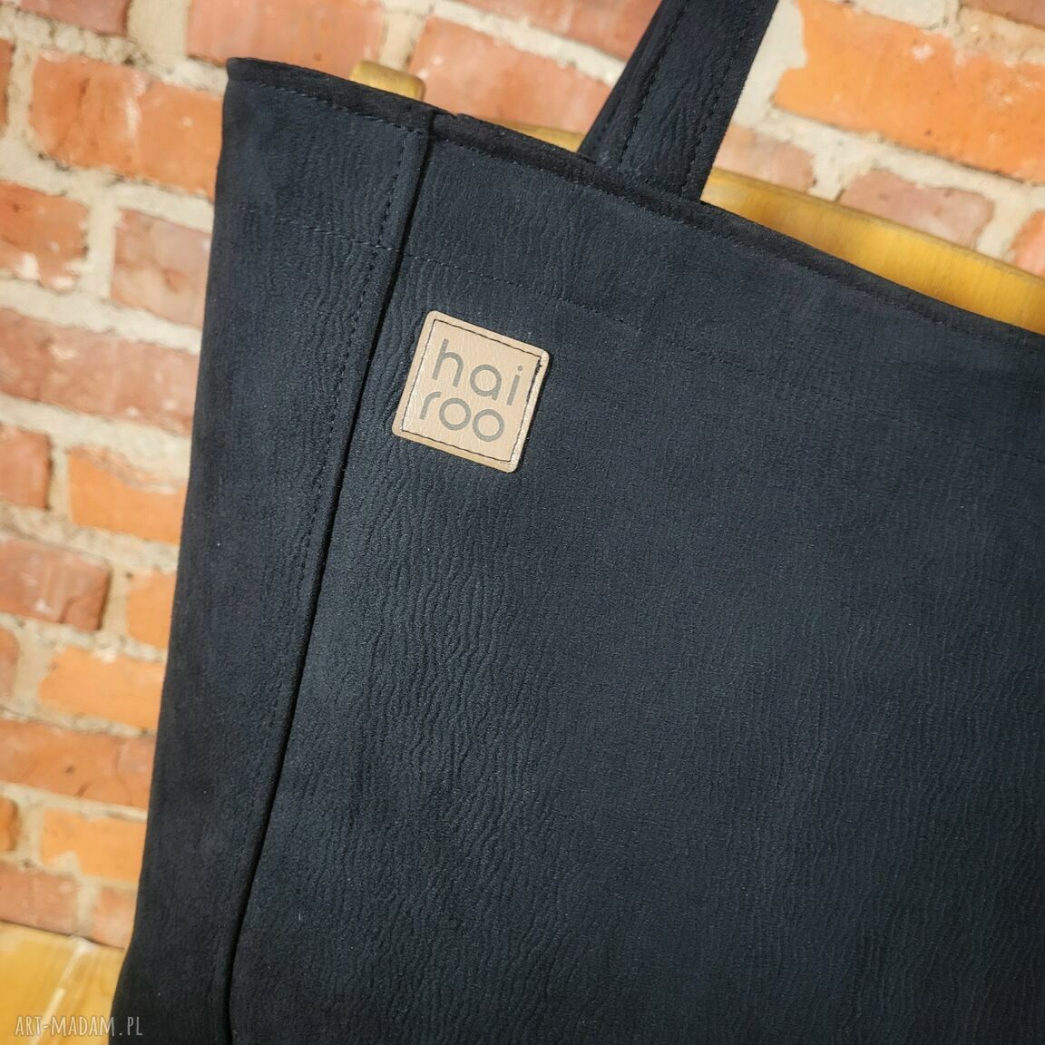 Lazy Bag Bukka - czarna, wodoodporna torebka oversize na ramię