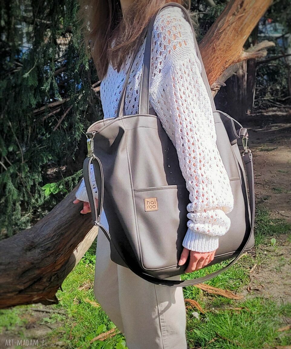 Torba Lazy Bag Pocket taupe vegan na ramię - oversize z kieszeniami na telefon i klucze
